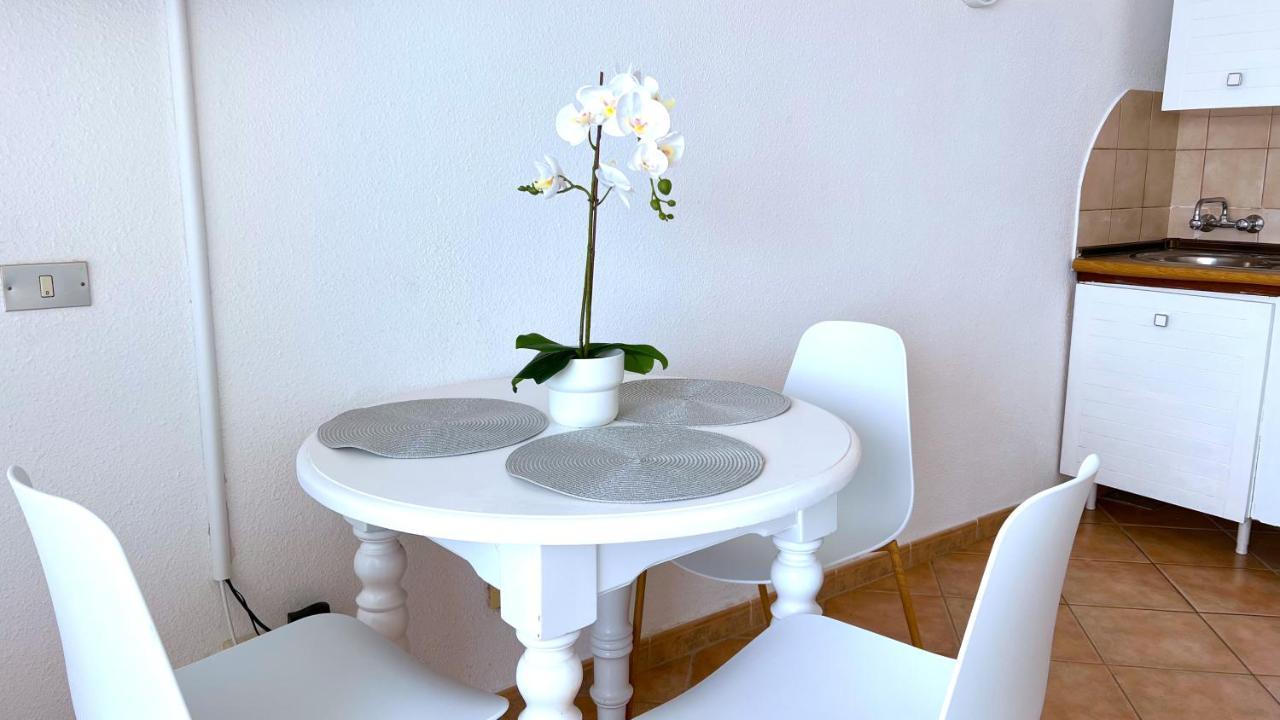 Apartament Arenas Negras 13, Alojamiento Con Vistas A La Playa Puerto de Santiago  Zewnętrze zdjęcie