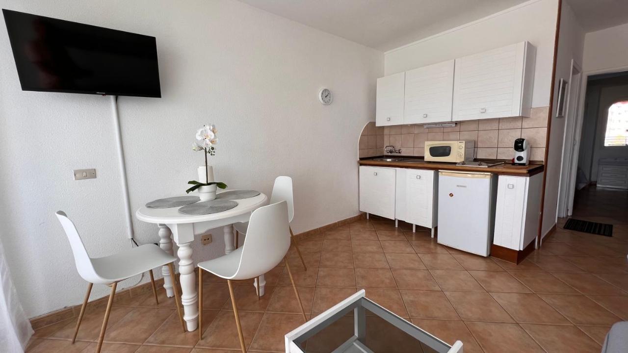 Apartament Arenas Negras 13, Alojamiento Con Vistas A La Playa Puerto de Santiago  Zewnętrze zdjęcie